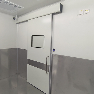 Porta scorrevole automatica ermeticamente sigillata per la sala operatoria di un ospedale